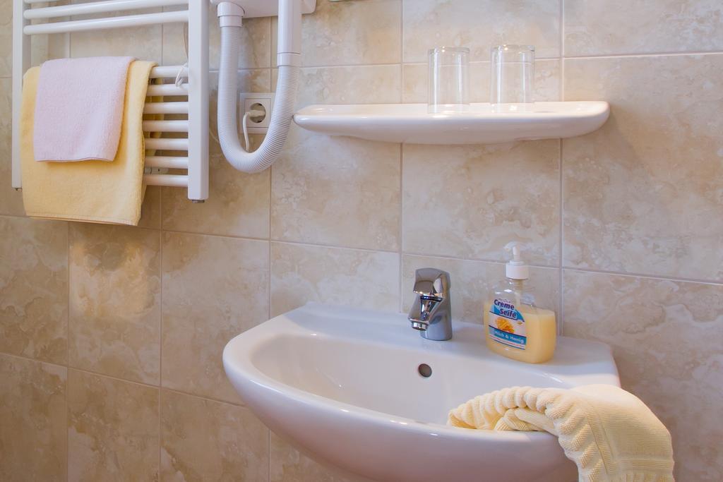 Pension Zum-Ratsherrn フリードリッヒローダ 部屋 写真